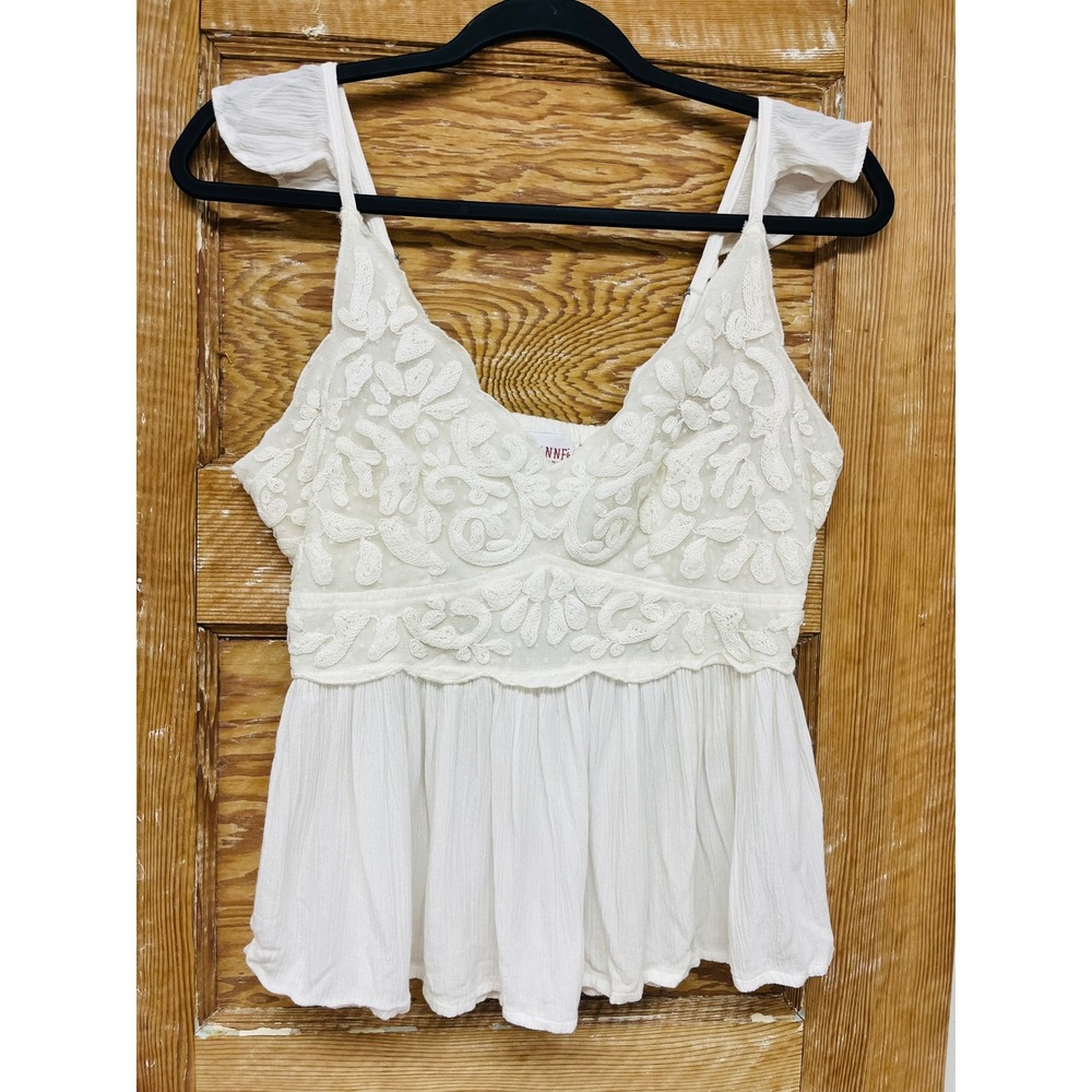 Shyanne White M Babydoll Top Embroidered Boho Beach Fairy Peasant Preppy Barbie